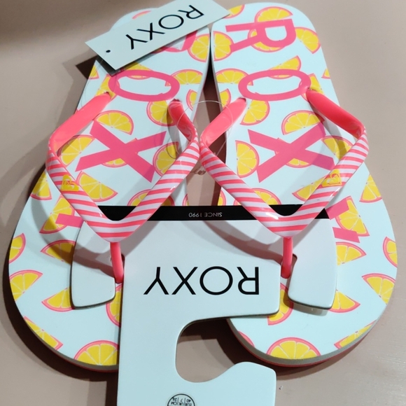 Roxy Flip Flops Lemon Print Pink - Picture 3 of 5